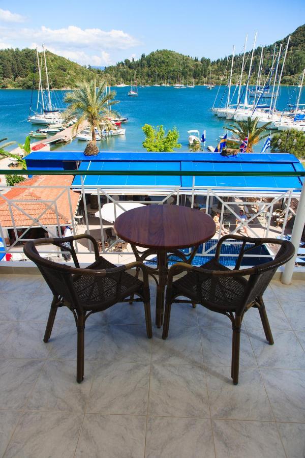 Bed and Breakfast Yannis Nydri  Esterno foto
